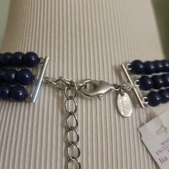 Lia Sophia Lens Flare Necklacr - Picture 4 of 8